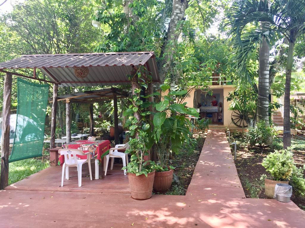 Yaxche Centro Hostal Y Camping Bacalar Eksteriør bilde